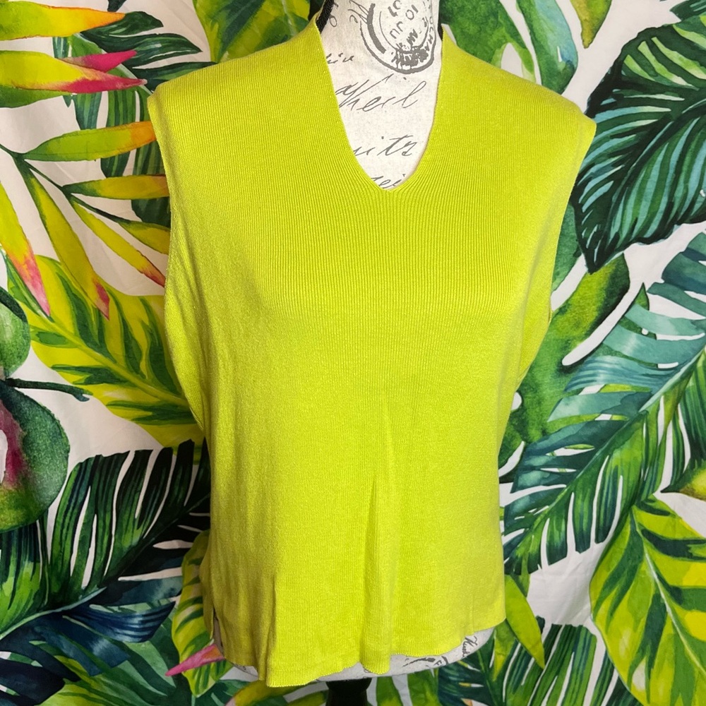 Vintage Y2K Pierre Cardin L Vibrant Bright Green Sleeveless Knit Sweater Top